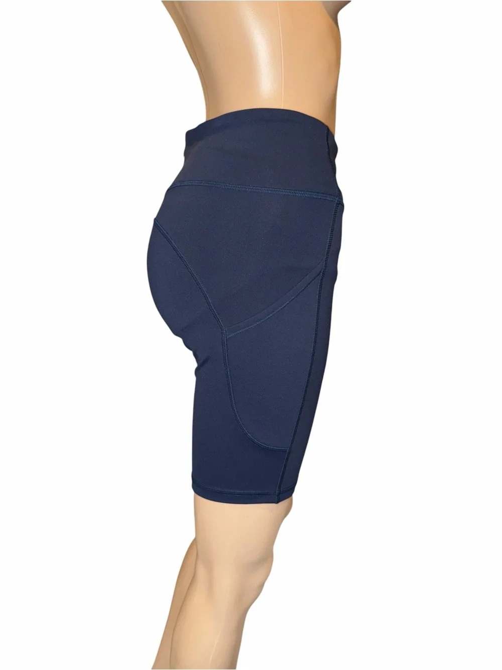 Lululemon Invigorate High-Rise Short 8”Women's Size 6 Navy Active Gym Biker